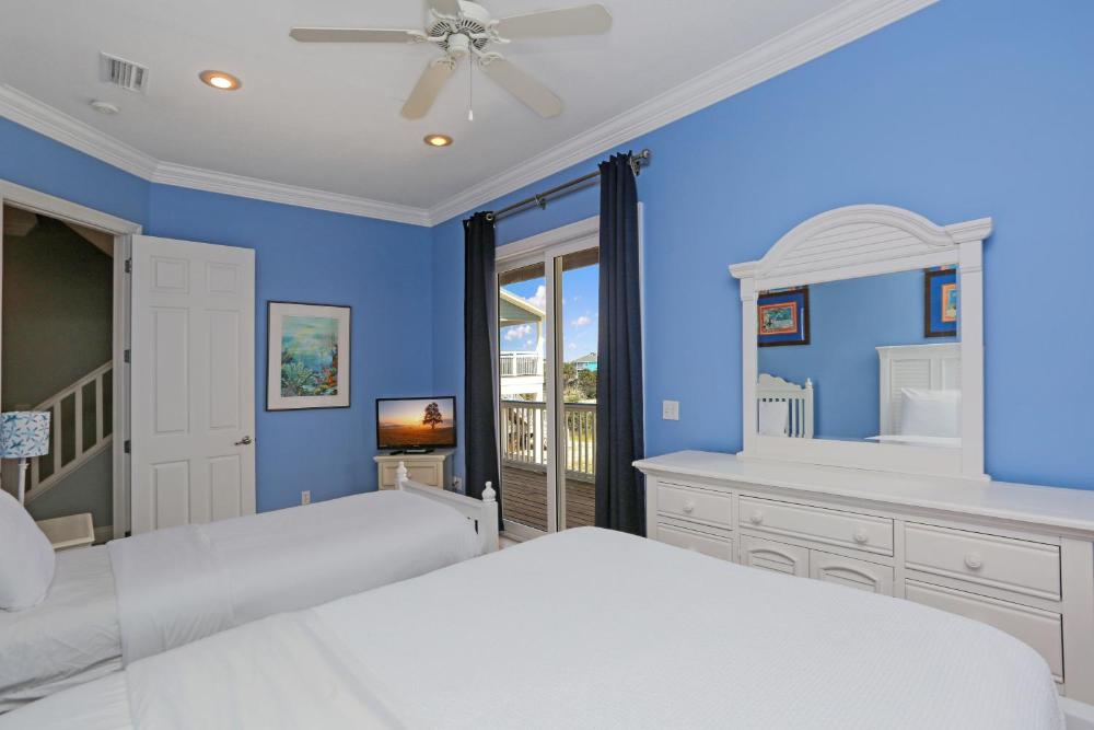 Four-Bedroom Vacation Home interior